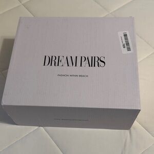 Dream Pairs Light Gray Shoe Box